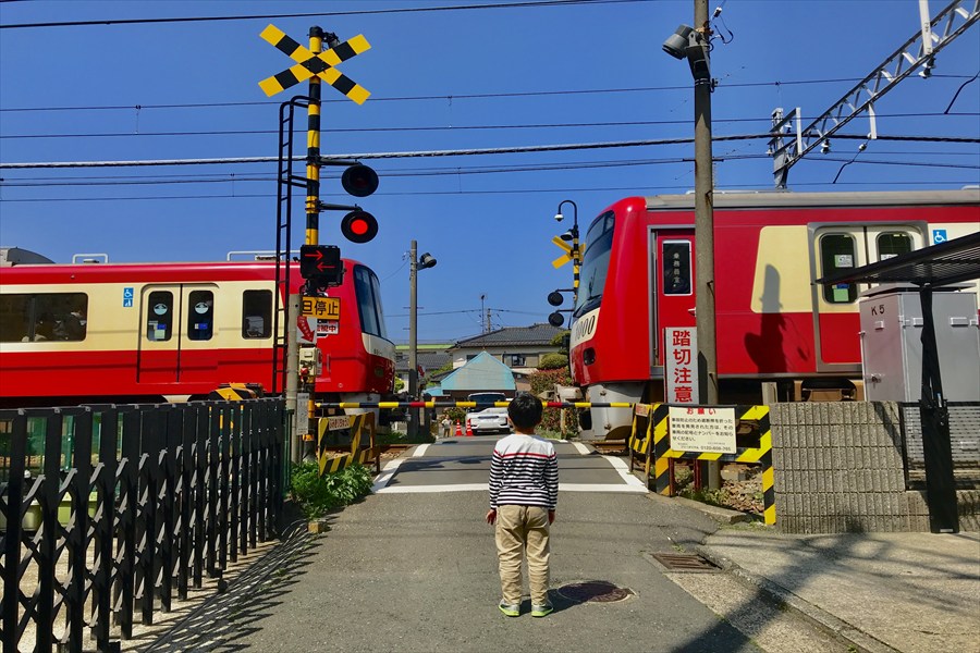 Railway Crossing at Otsu