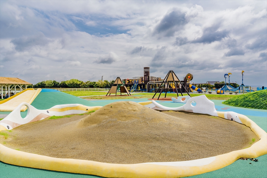 Soleil Hill - Athletic Playground